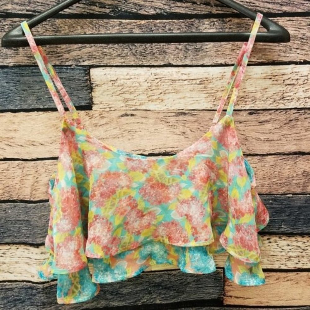 LF Feminine Floral Crop Top